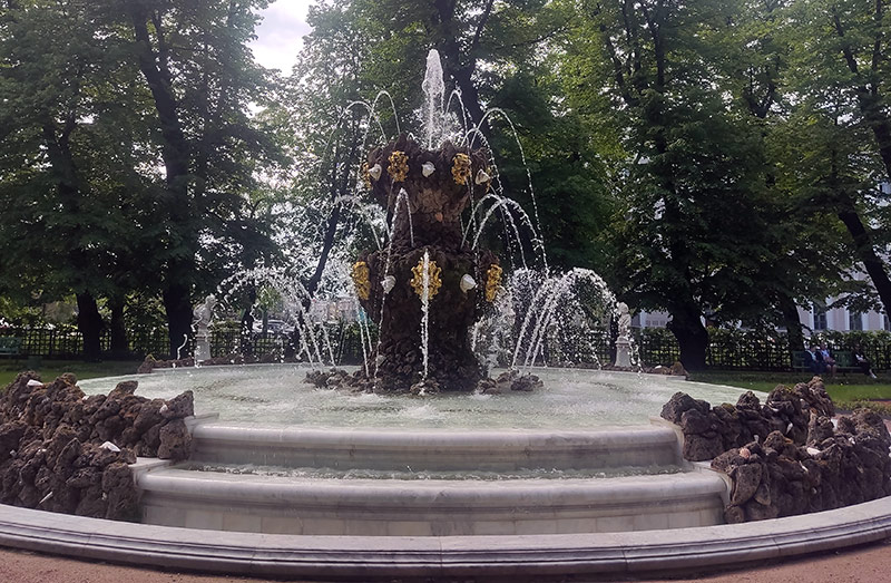 Коронный фонтан